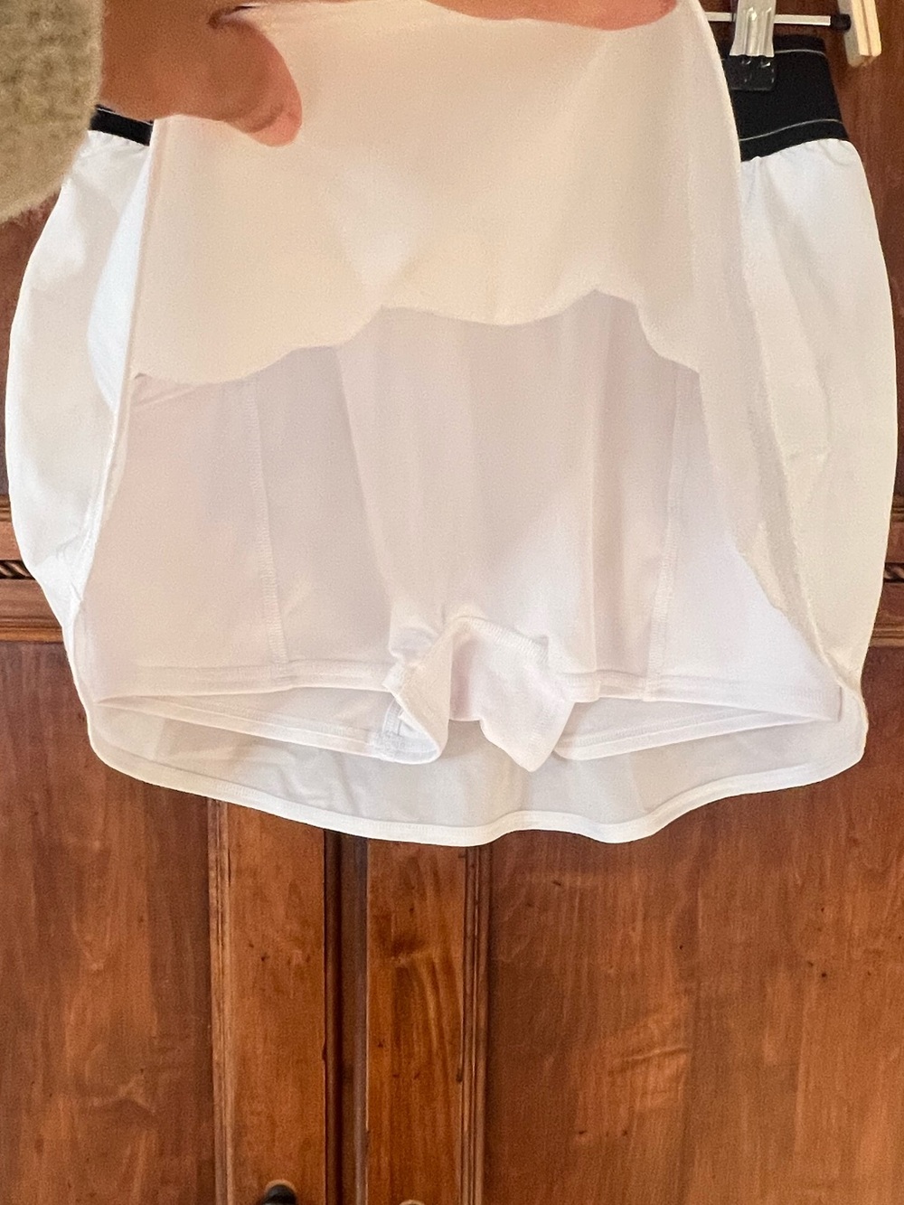 Alo Yoga Match Point Tennis Skirt | SZ S | white w/black boxer-style elastic - Picture 5 of 11